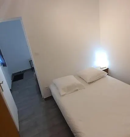 Fasthotel Castres 2* Saix (Tarn)