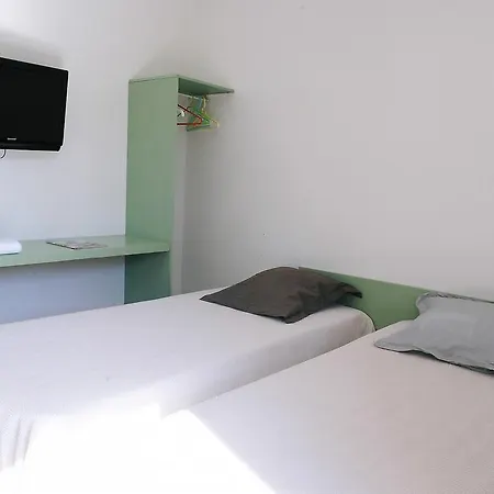 Fasthotel Castres 赛