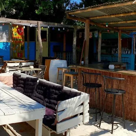 Fasthotel Castres 2* 赛