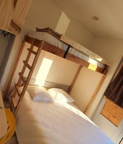 Fasthotel Castres Hotel 2*